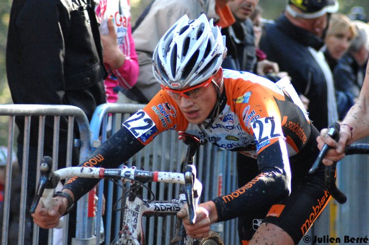 Le Lanestérien Flavian Le Guellec, champion de Bretagne juniors de cyclo-cross, sera au départ de l'épreuve de Rostrenen dimanche, qui ouvre la saison hivernale bretonne (photo Julien Berré)