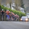 Karl Chandavoine et Heimrick Siby menent le groupe dans la cote de Tremeven