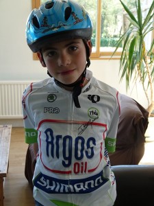 Thomas avec le maillot de Warren