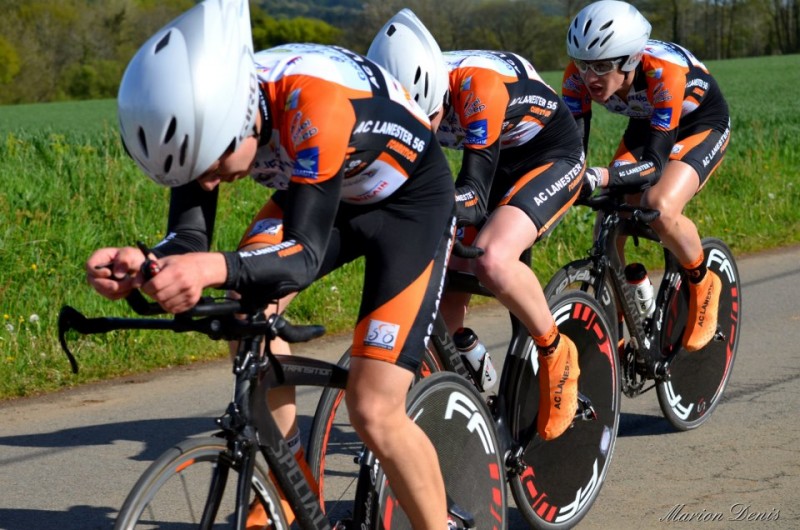 Chez les juniors, Julien Cordroch, Thibault Morvan, Nicolas Primas et Loic Le Barbier (absent sur la photo) ont manqué de puissance sur l'exigeant circuit du Saint (photo Marion Denis)