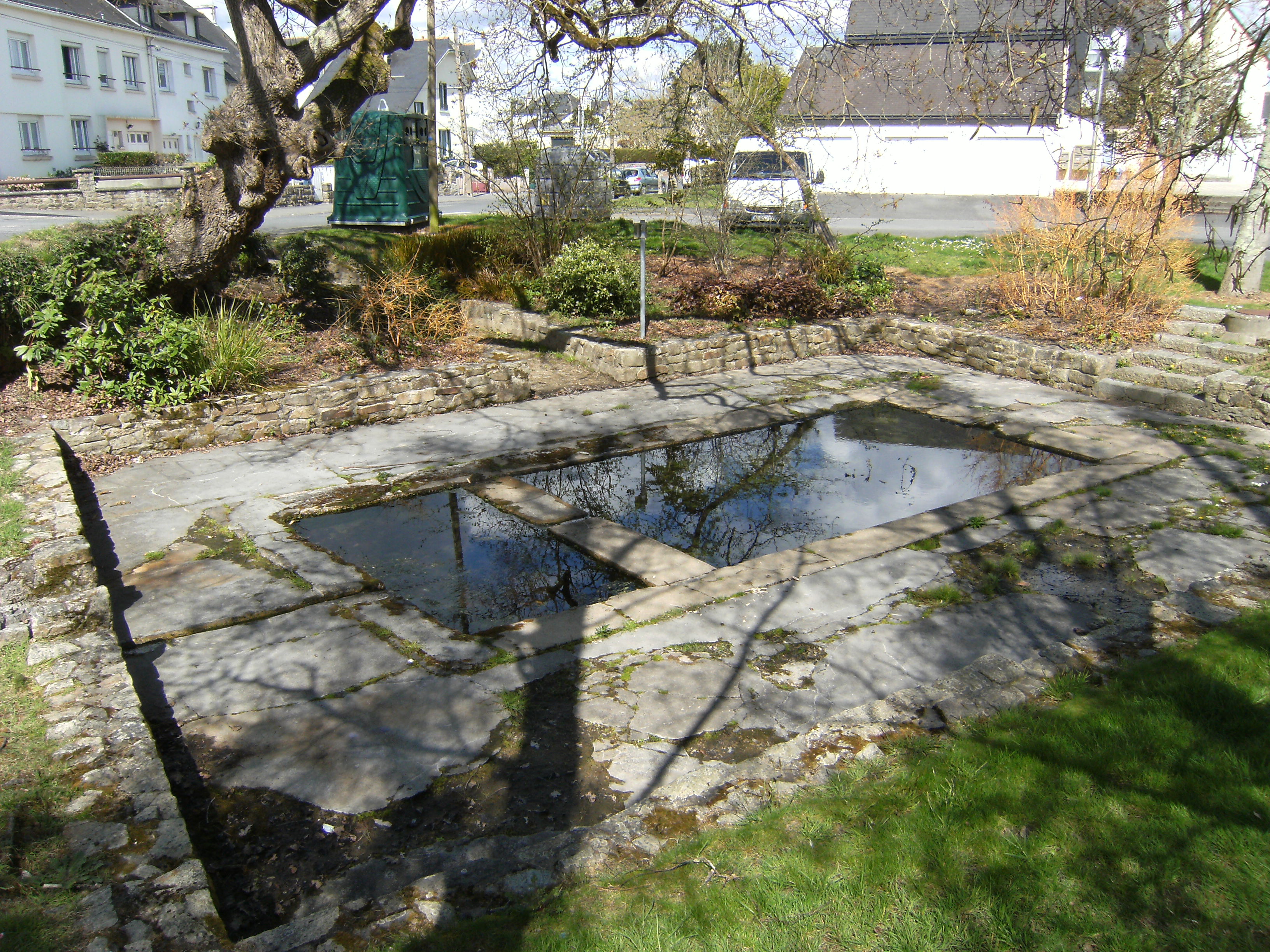 Le circuit ne passe pas juste devant le Lavoir de Kergal, les spectateurs devront faire un petit détour d'une cinquantaine de mètres pour découvrir ce joli petit coin !